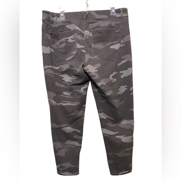 Democracy Women’s Ab Technology Camouflage Ankle Jeans SZ 14 Gorpcore Casual - Picture 3 of 10